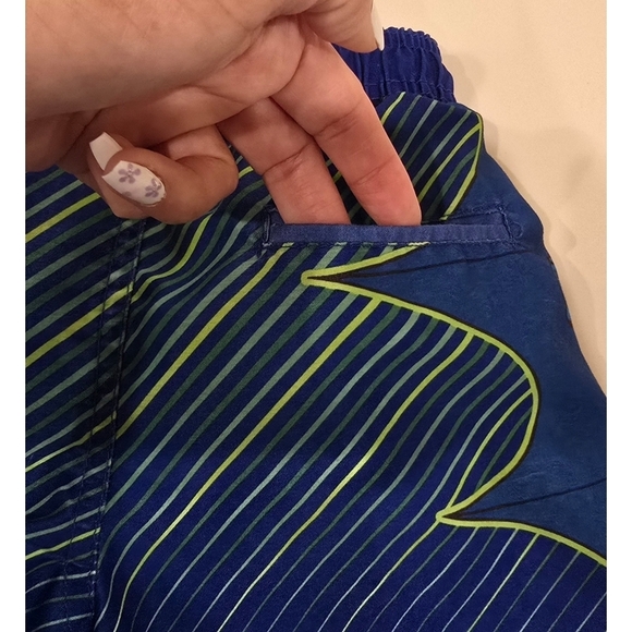 DC Comics Batman Kids Swim Trunks - Blue and Neon Green Size 5 - Picture 3 of 8